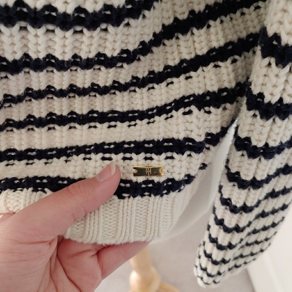 Tommy Hilfiger Chunky Knit Oversized Sweater Striped Black White Large - Picture 5 of 8